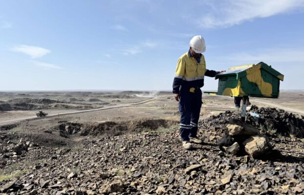 1 САРЫН 5 ӨДӨР NATIONAL BIRD DAY